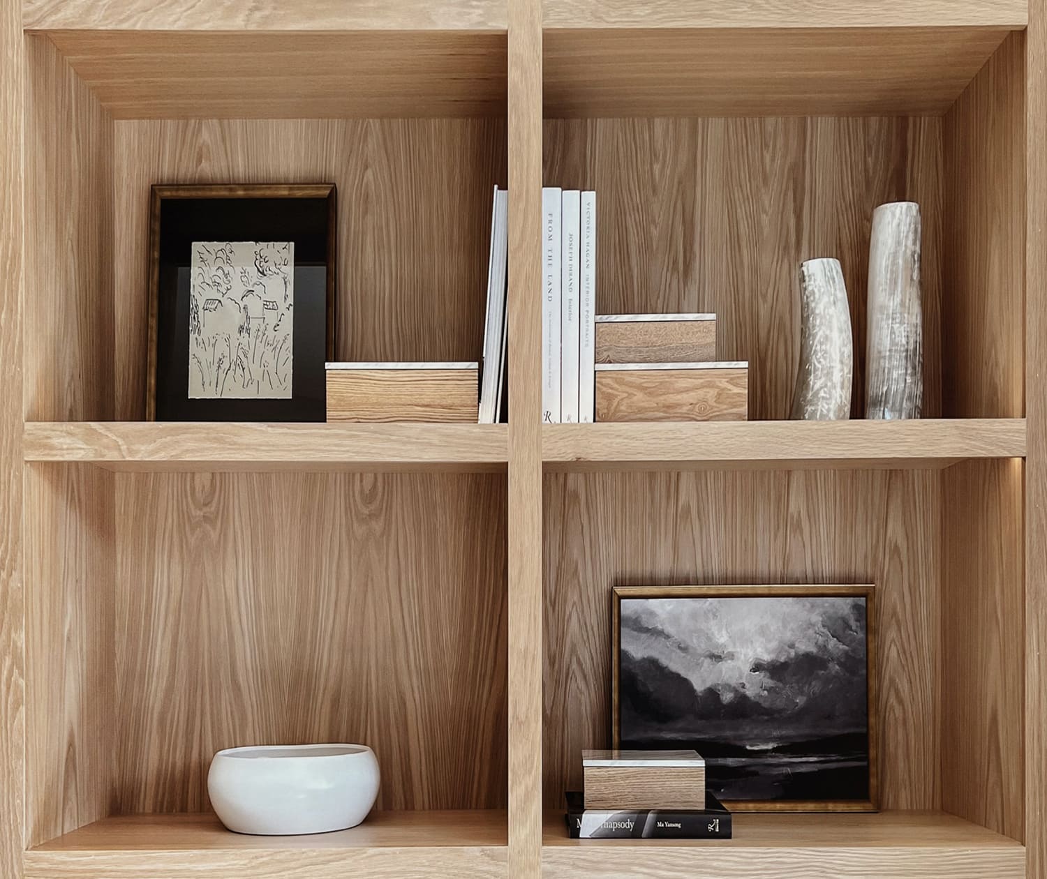 Interior design tips to add a vibrant touch of elegance to your current home decor + javierdejuanarquitectura.com